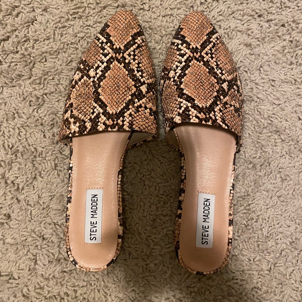 Steve Madden Snakeskin Flats